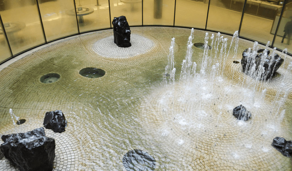 Isamu Noguchi Sunken Garden